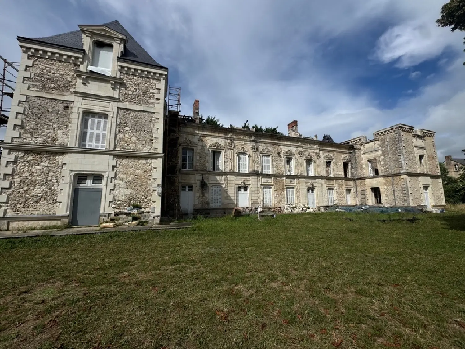  te koop kasteel Mansigné Sarthe 2