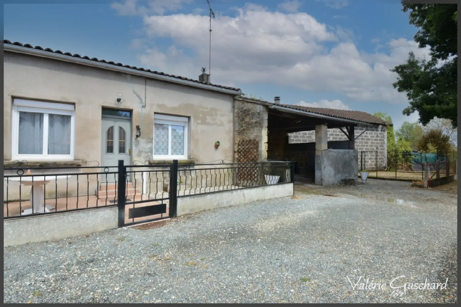  en venta casa urbana Saint-Seurin-sur-l'Isle Gironde 1