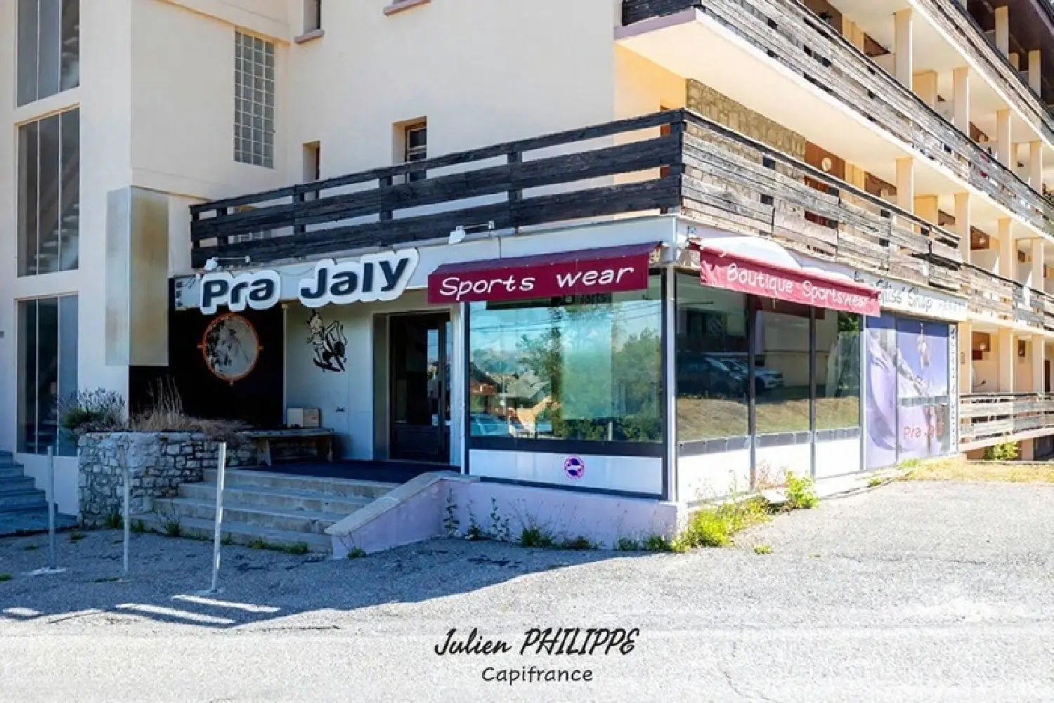  à vendre commerce Ancelle Hautes-Alpes 2