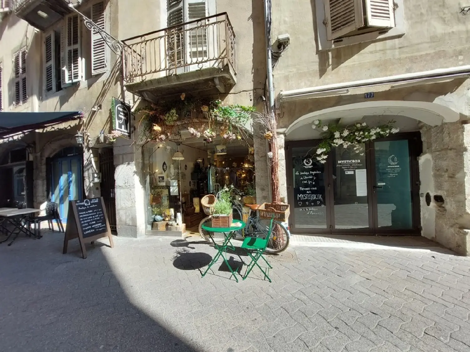  for sale commercial Chambéry Savoie 2