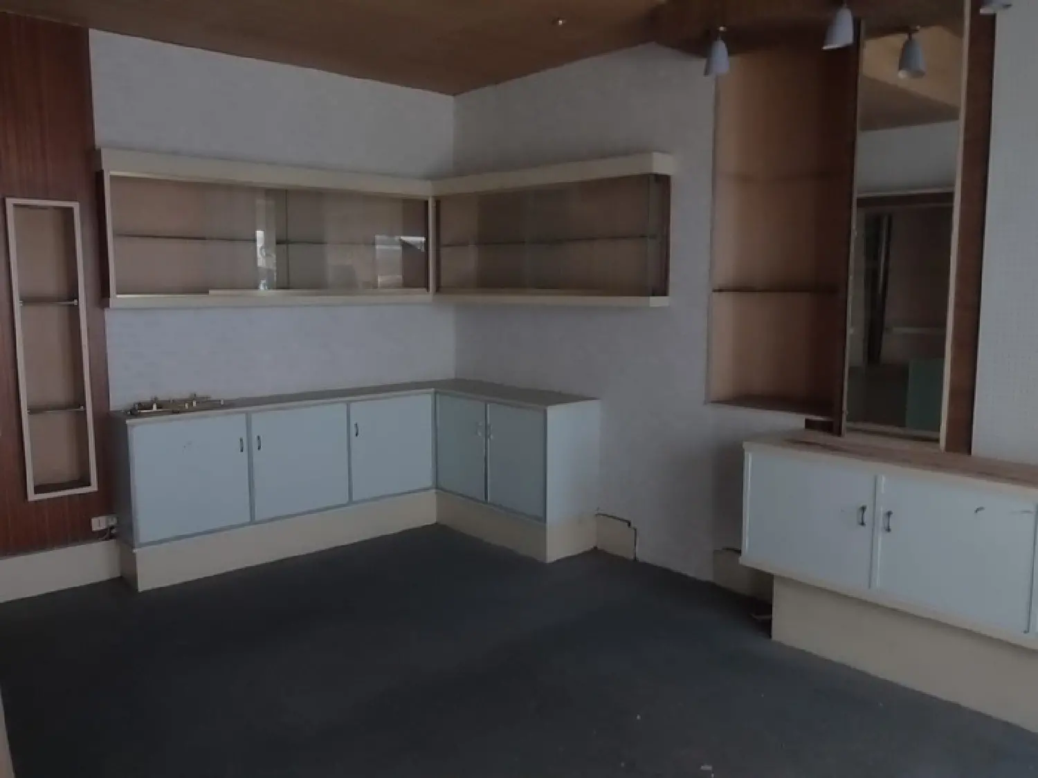  te koop bedrijfsruimte/ kantoor Douarnenez Finistère 6