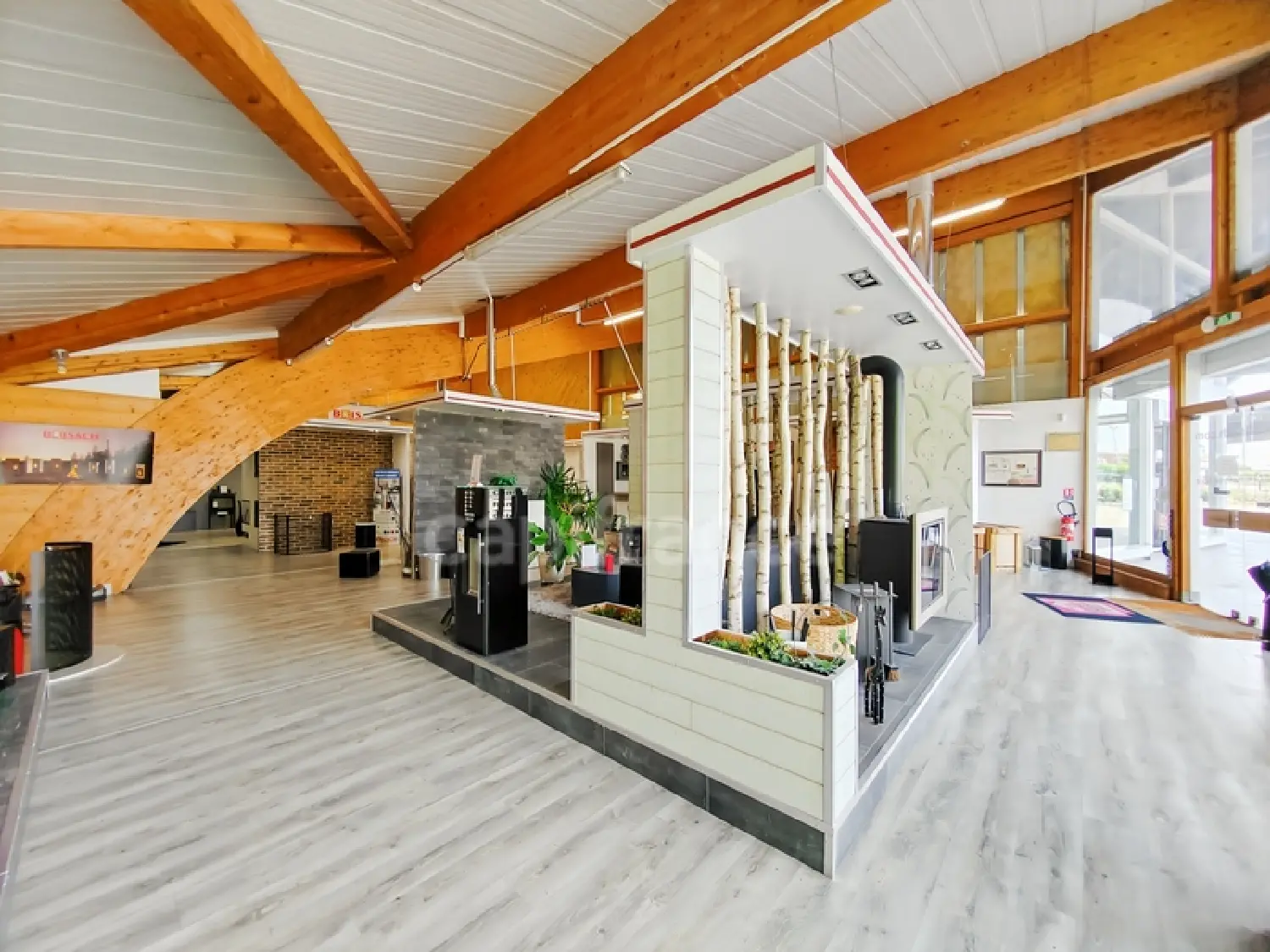  te koop bedrijfsruimte/ kantoor Lux Saône-et-Loire 2
