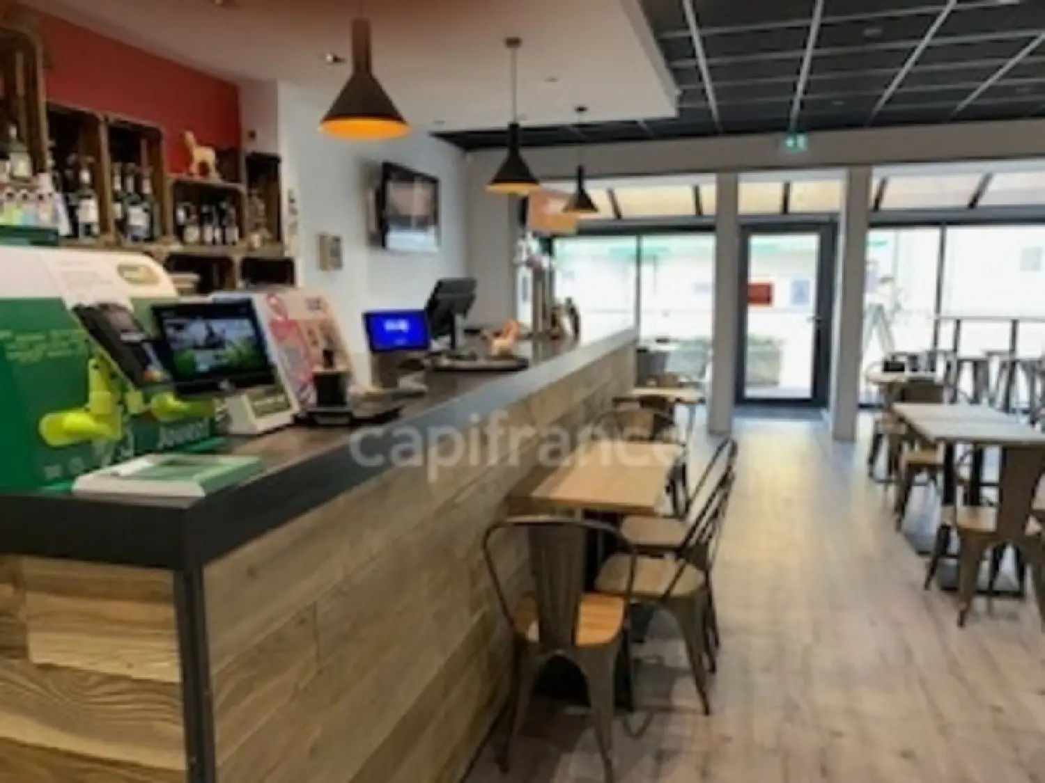  à vendre commerce Montrond-les-Bains Loire 1