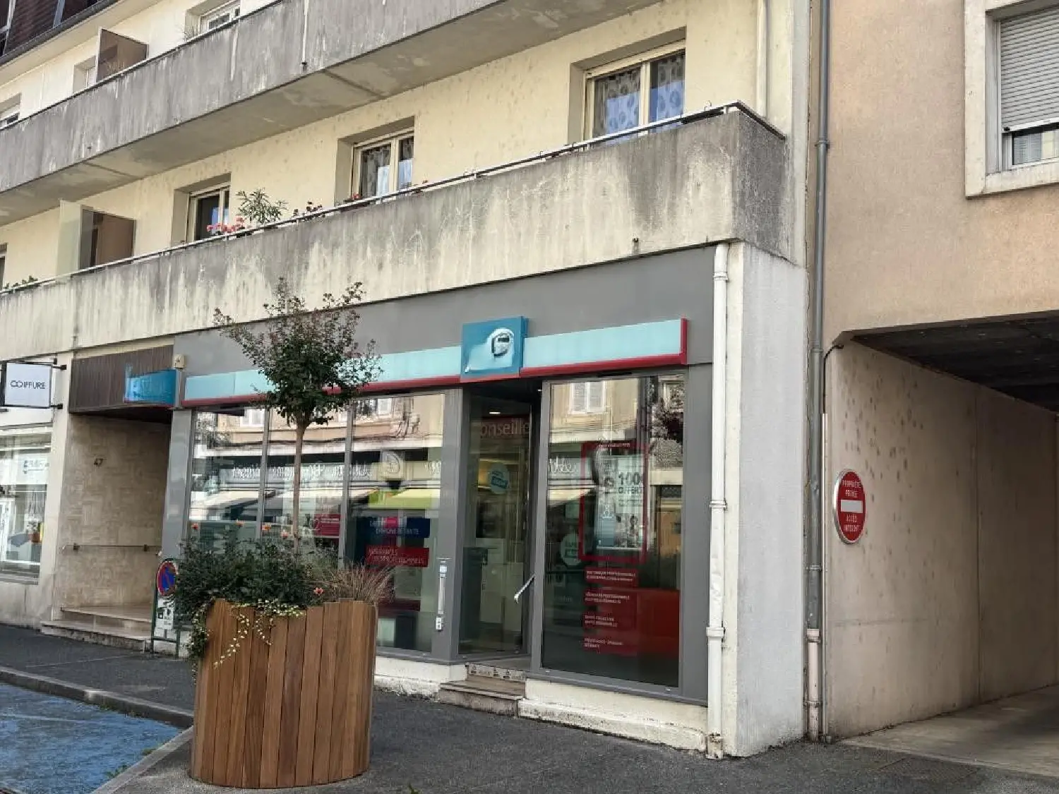  te koop bedrijfsruimte/ kantoor Saint-Amand-Montrond Cher 3