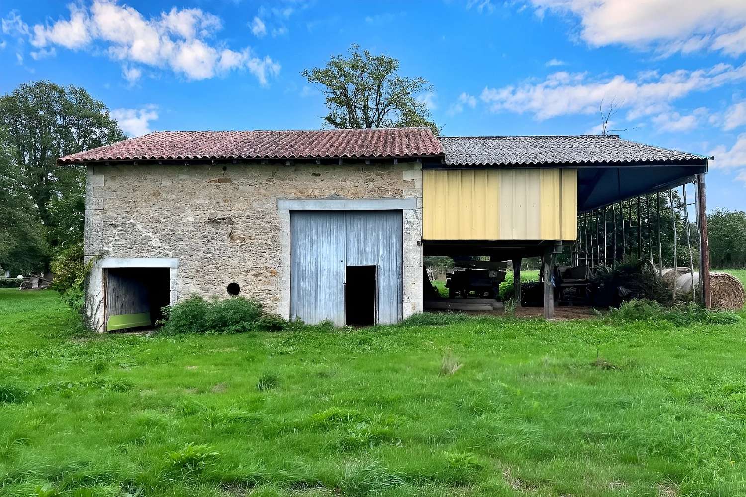  te koop landgoed Saint-Maurice-des-Lions Charente 3