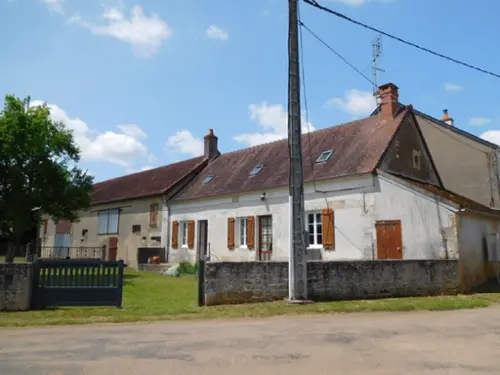 Bona Nièvre Bauernhof Bild 7133338