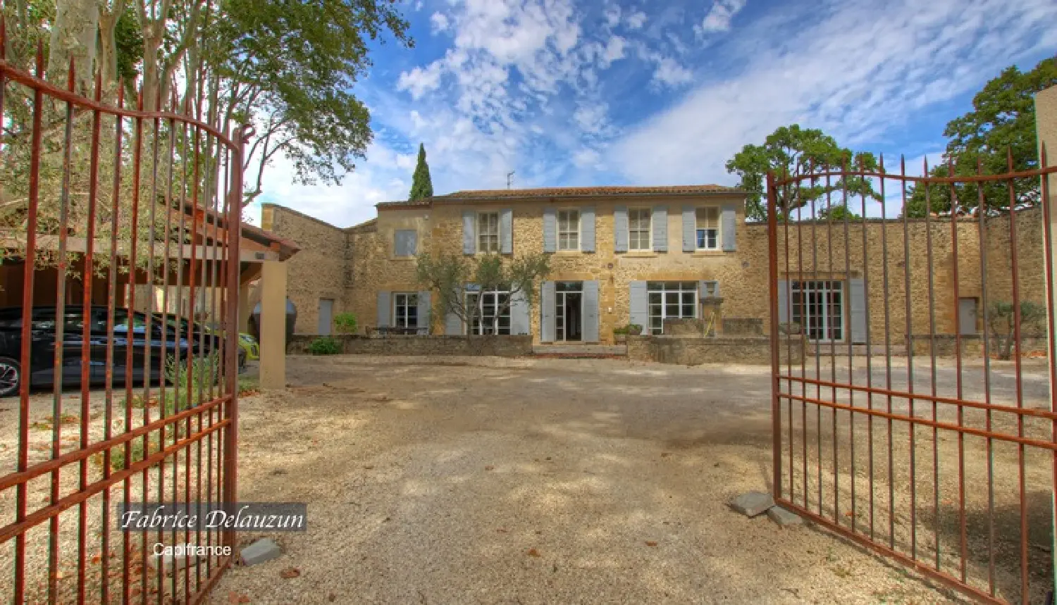  te koop boerderij Pélissanne Bouches-du-Rhône 1