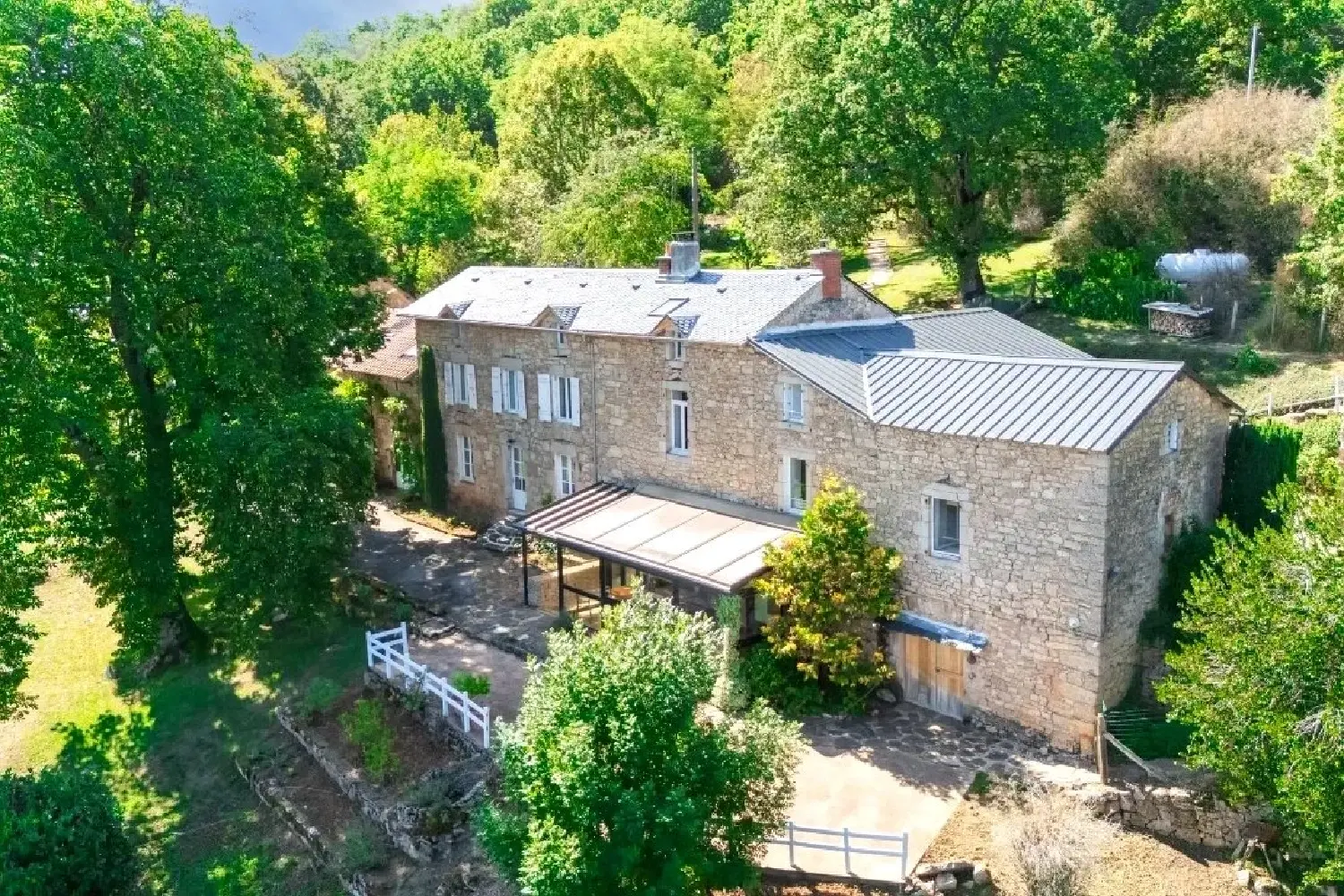  te koop boerderij Sévérac-le-Château Aveyron 1