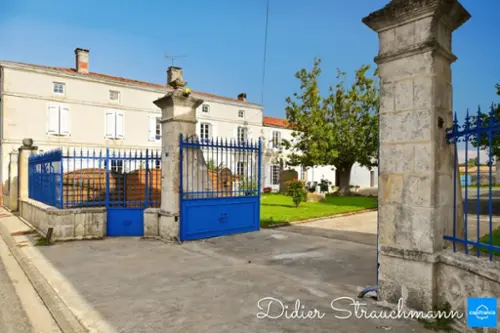 Aigrefeuille-d'Aunis Charente-Maritime Haus Bild 7136975