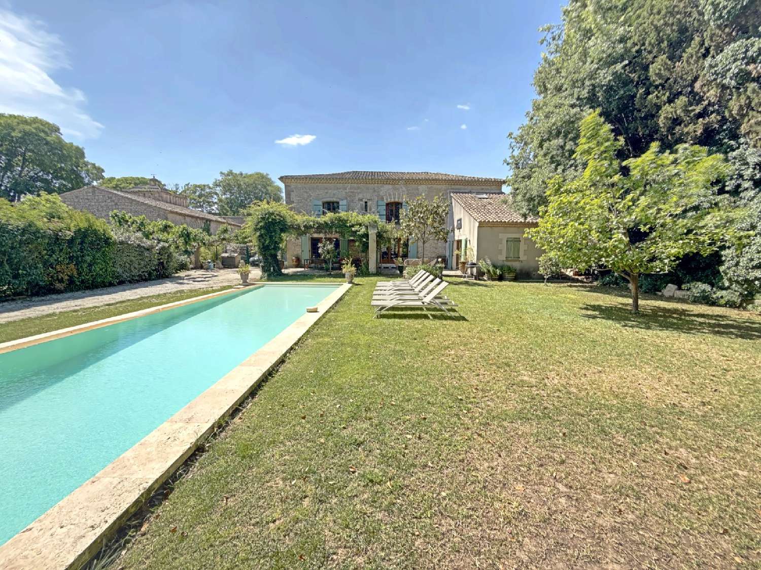  for sale house Aimargues Gard 1