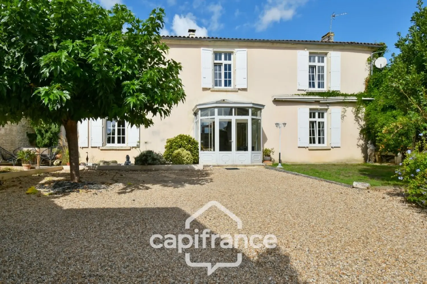  te koop huis Bignay Charente-Maritime 1