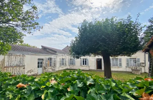 Blanzy Saône-et-Loire huis foto 7133876