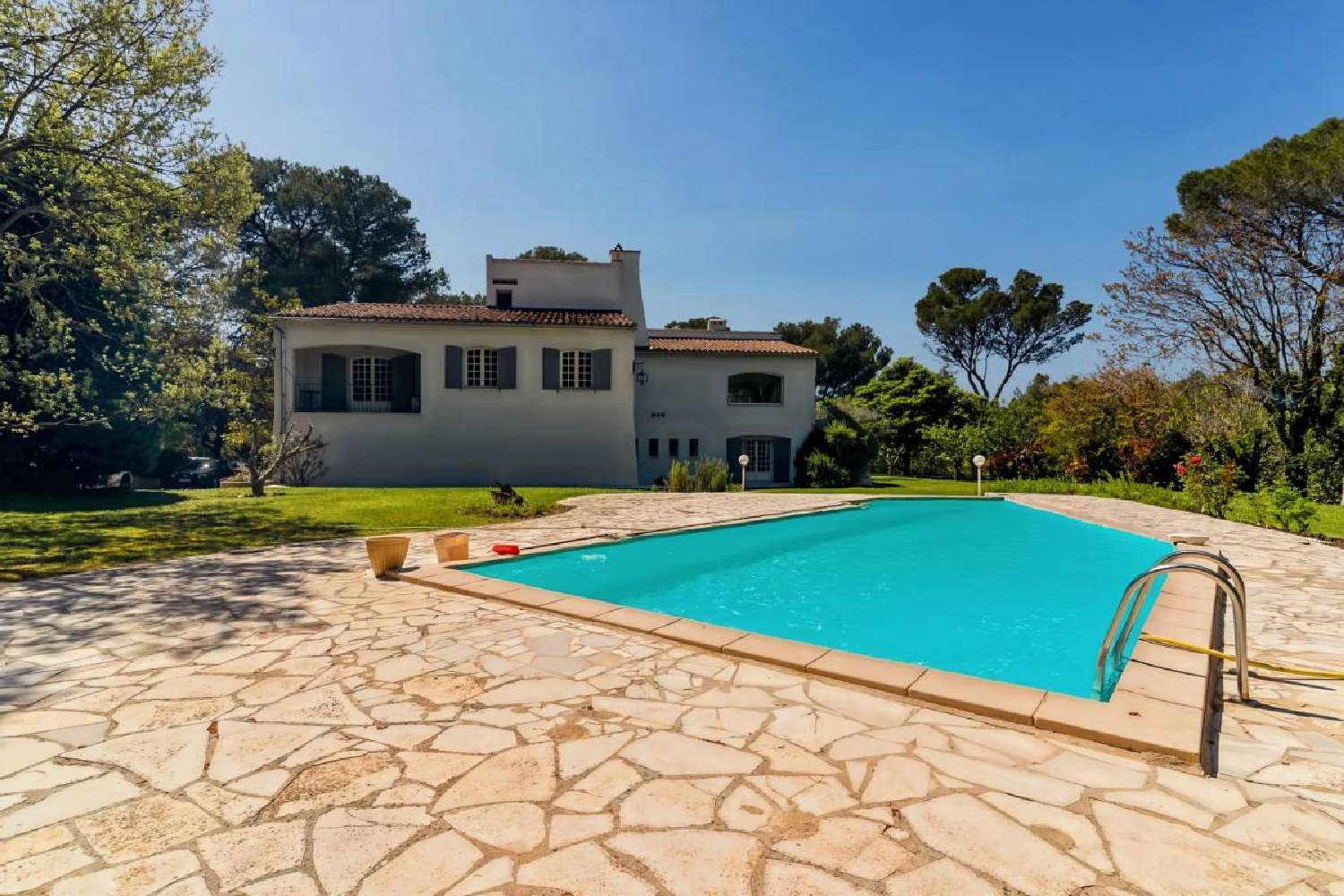  te koop huis Bouc-Bel-Air Bouches-du-Rhône 1