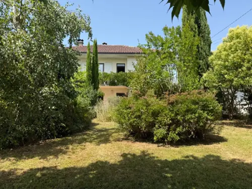 Bours Hautes-Pyrénées huis foto 7133609