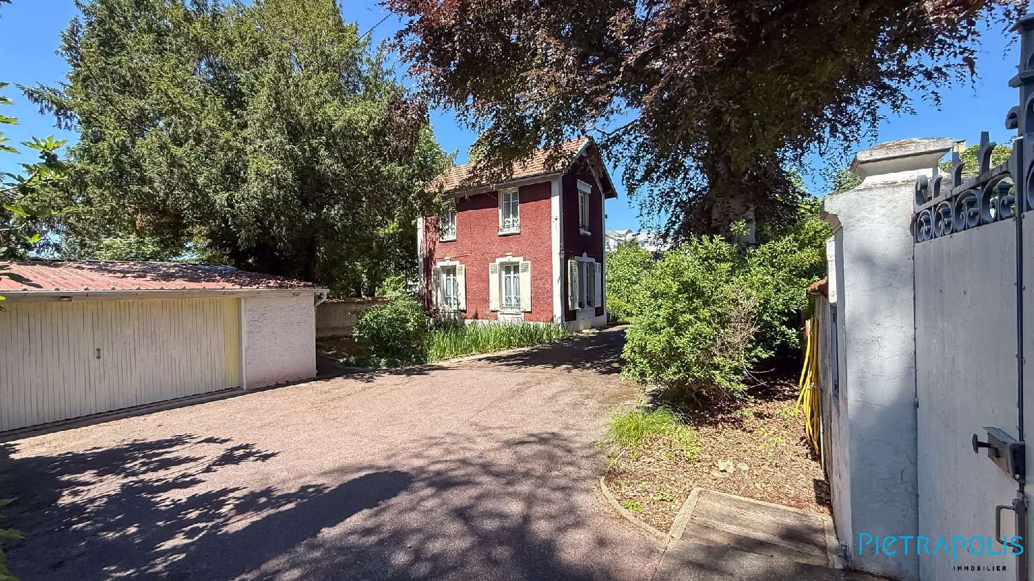  for sale house Bron Rhône 4