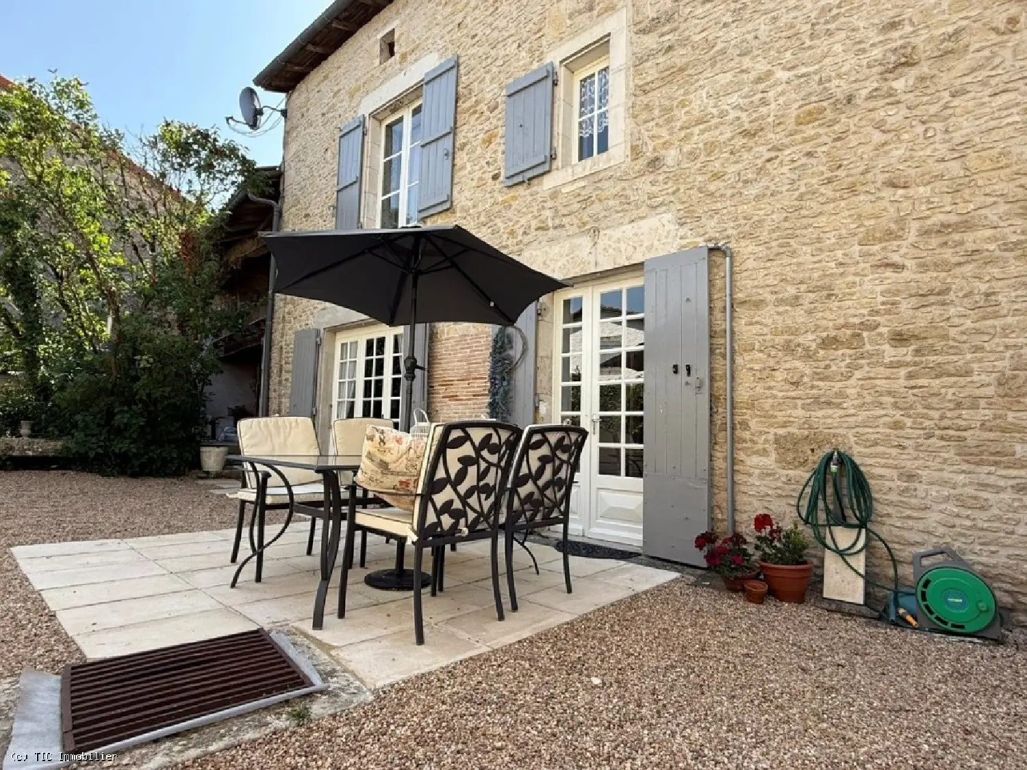  à vendre maison Champagne-Mouton Charente 2