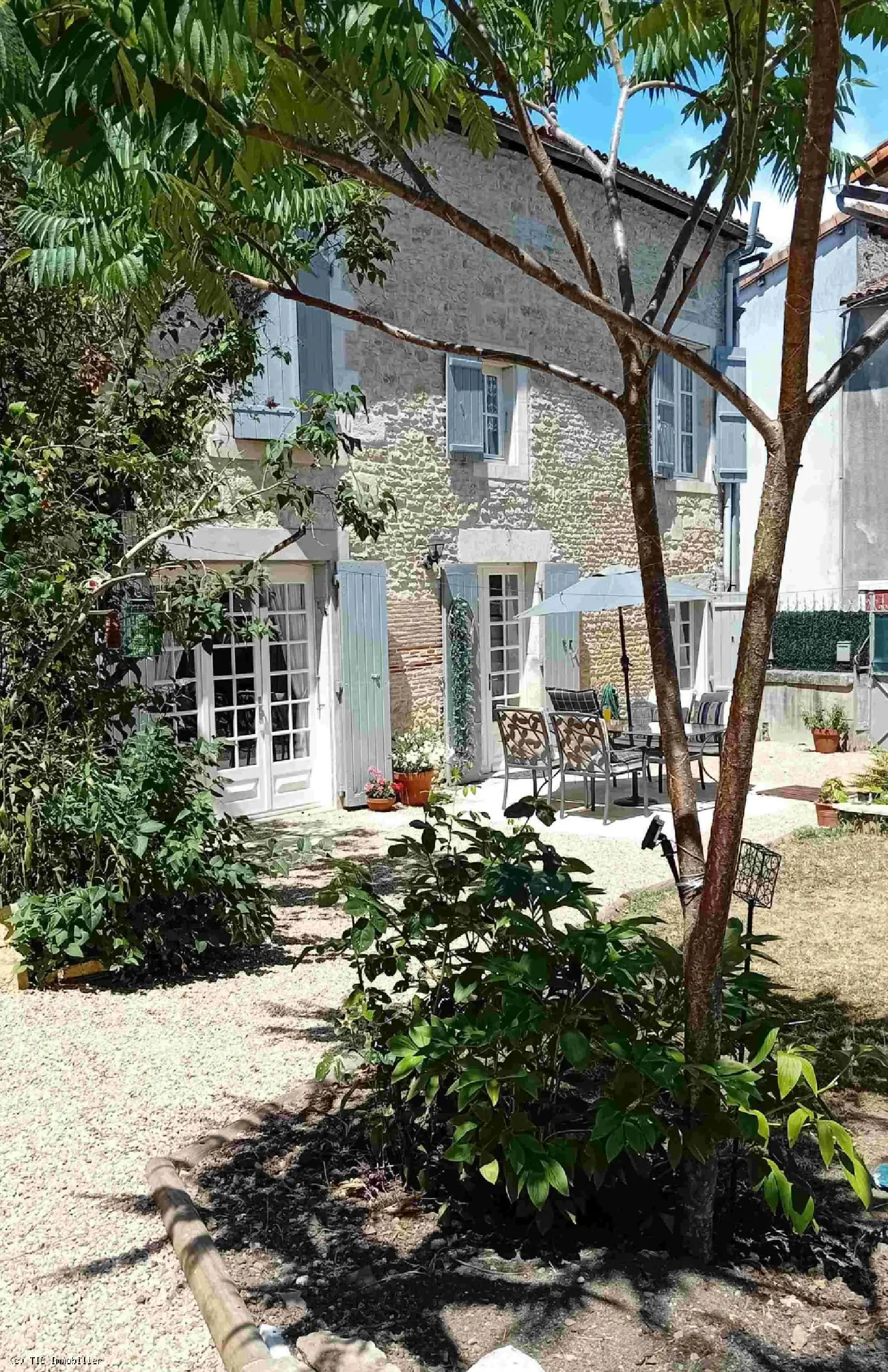  à vendre maison Champagne-Mouton Charente 4
