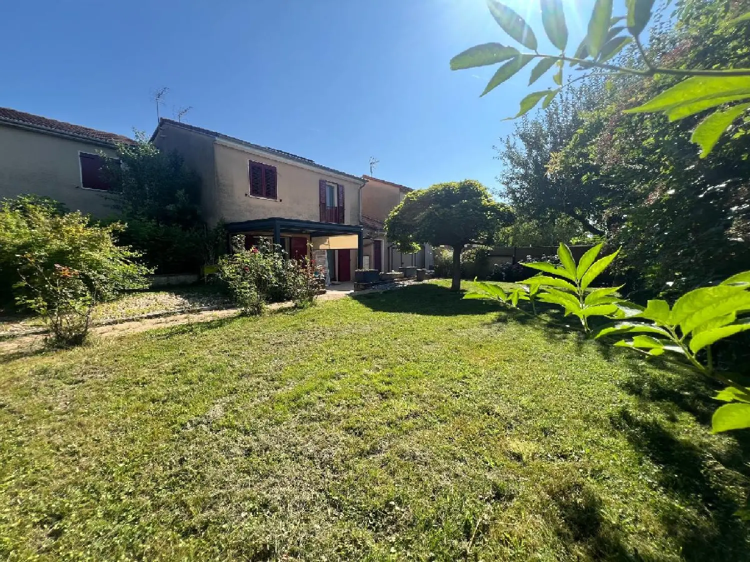  for sale house Charnay-lès-Mâcon Saône-et-Loire 2