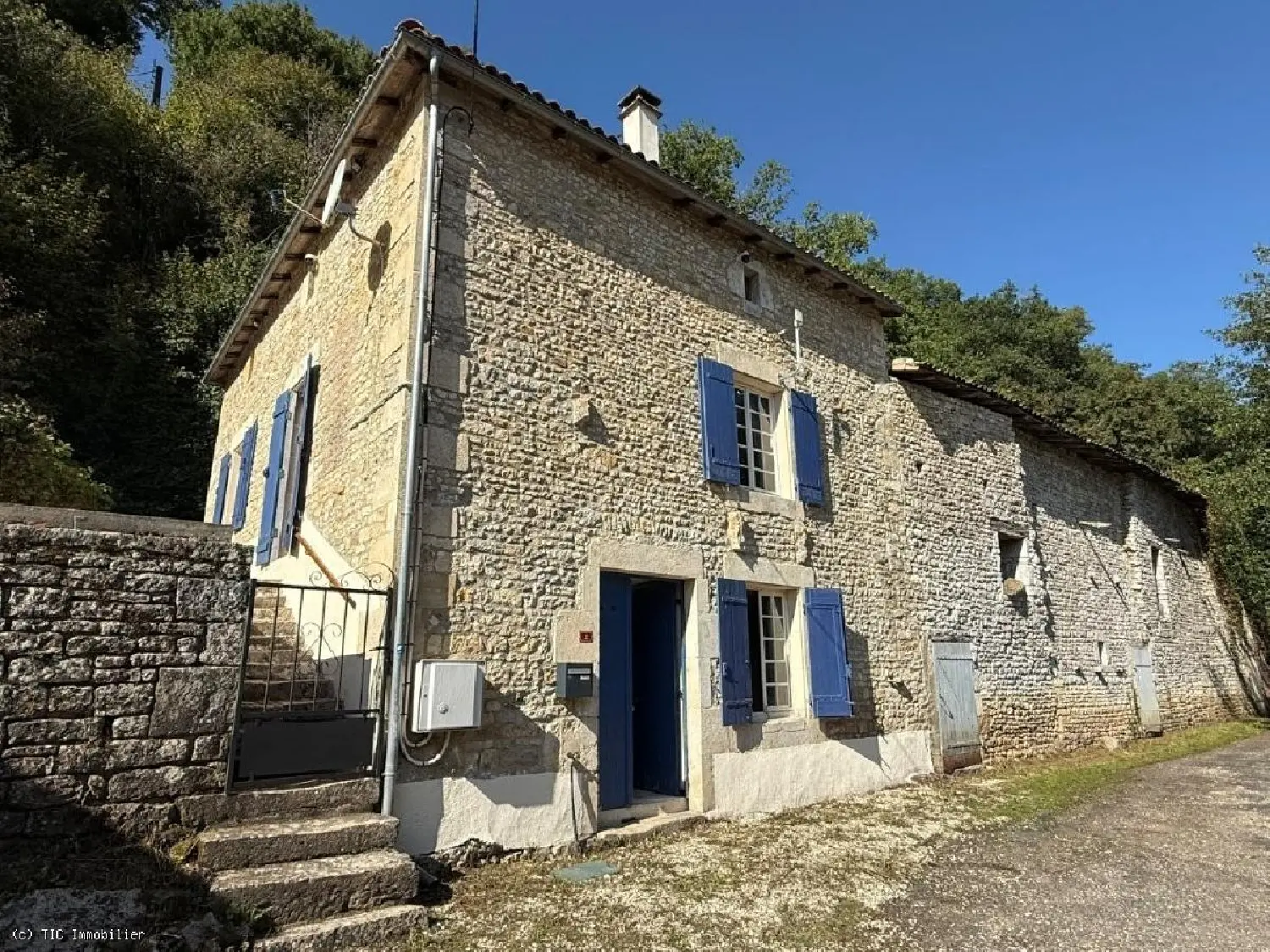  for sale house Civray Vienne 2