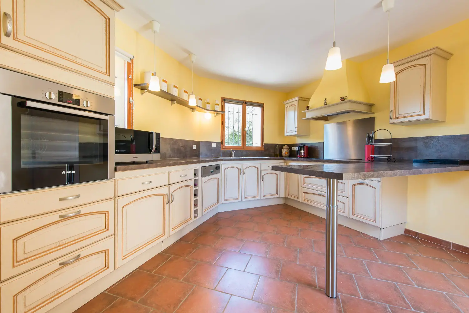  te koop huis Collias Gard 5
