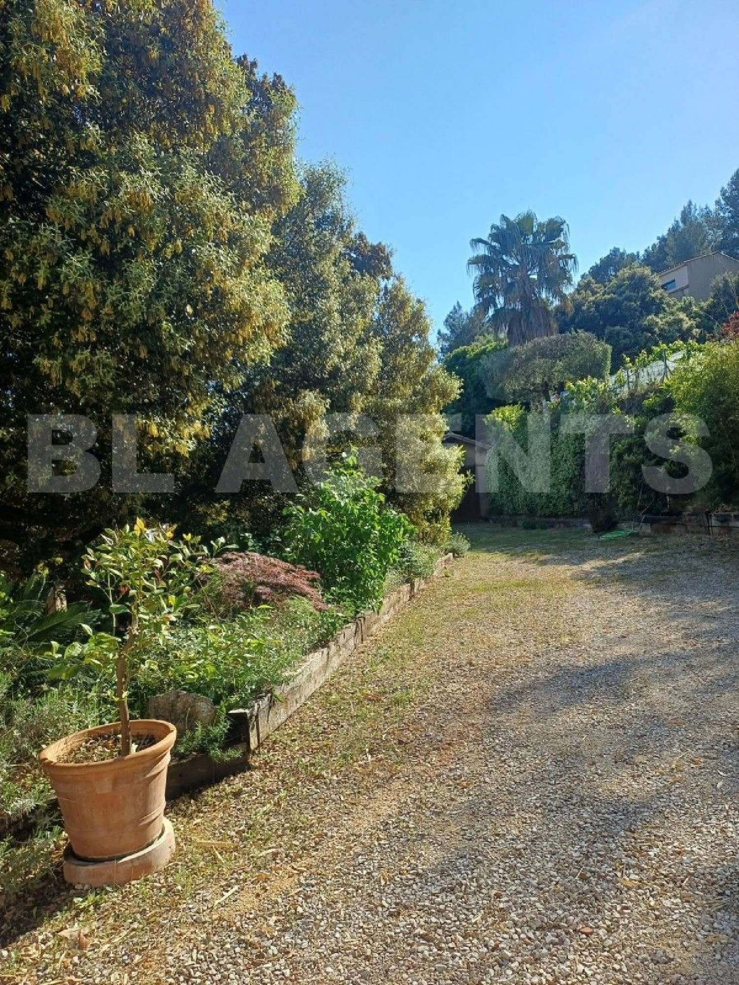  for sale house Cuges-les-Pins Bouches-du-Rhône 1