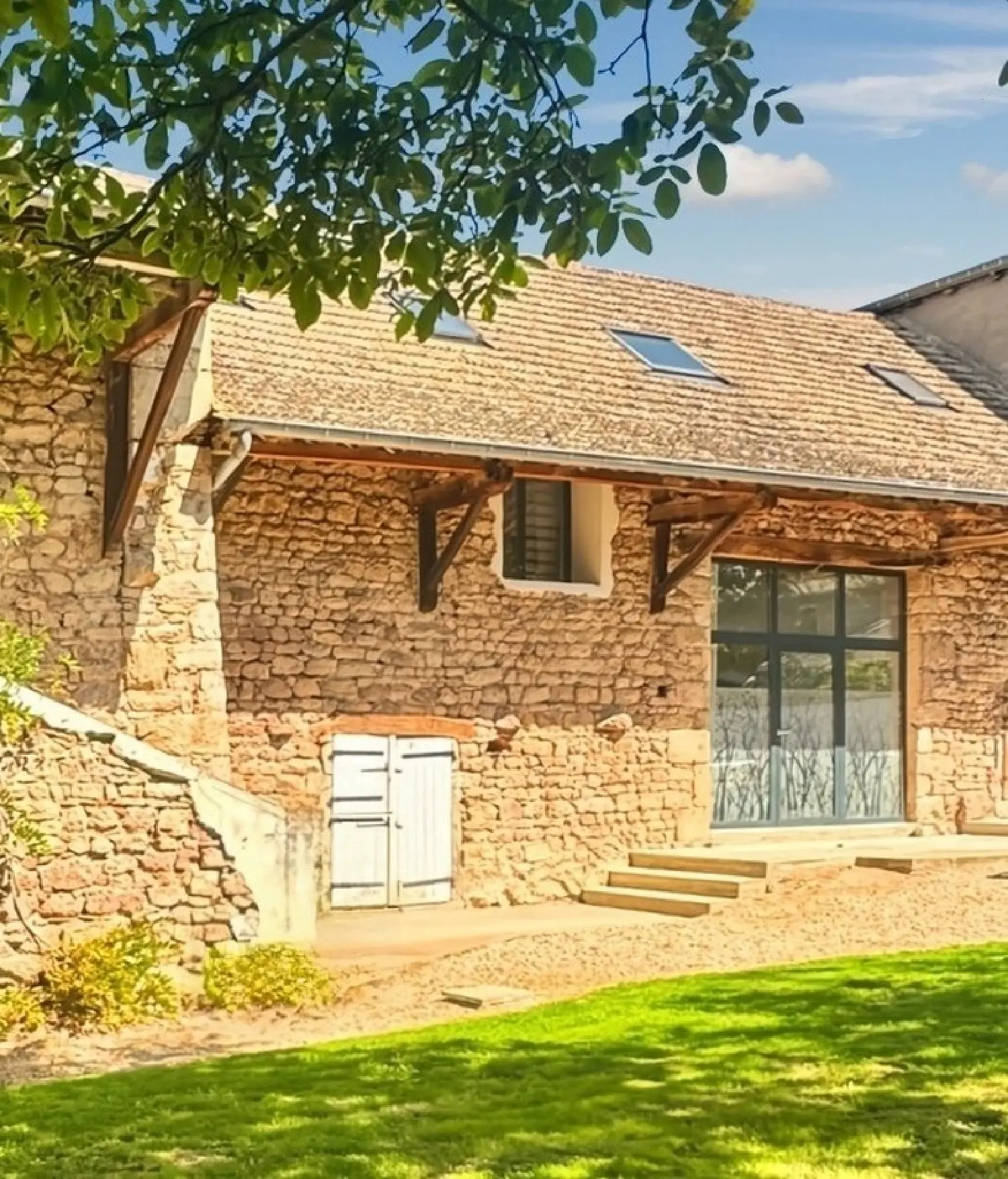  te koop huis Curtil-sous-Buffières Saône-et-Loire 3