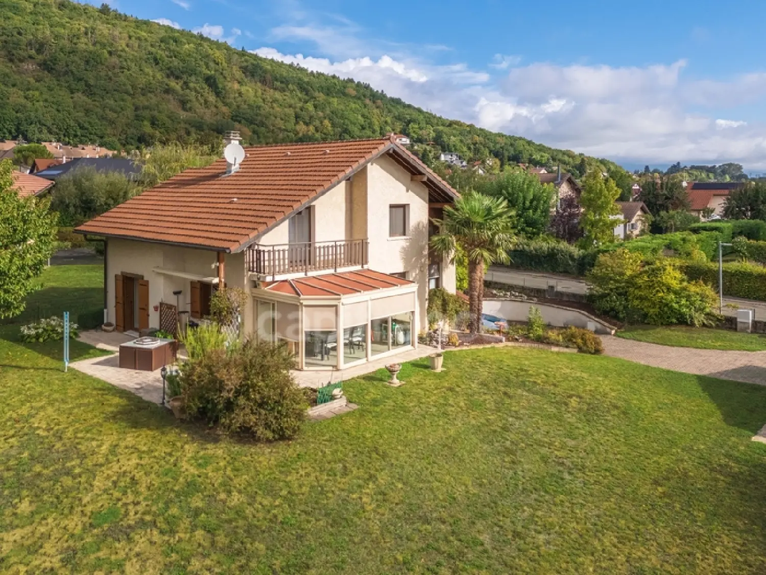  te koop huis Divonne-les-Bains Ain 1