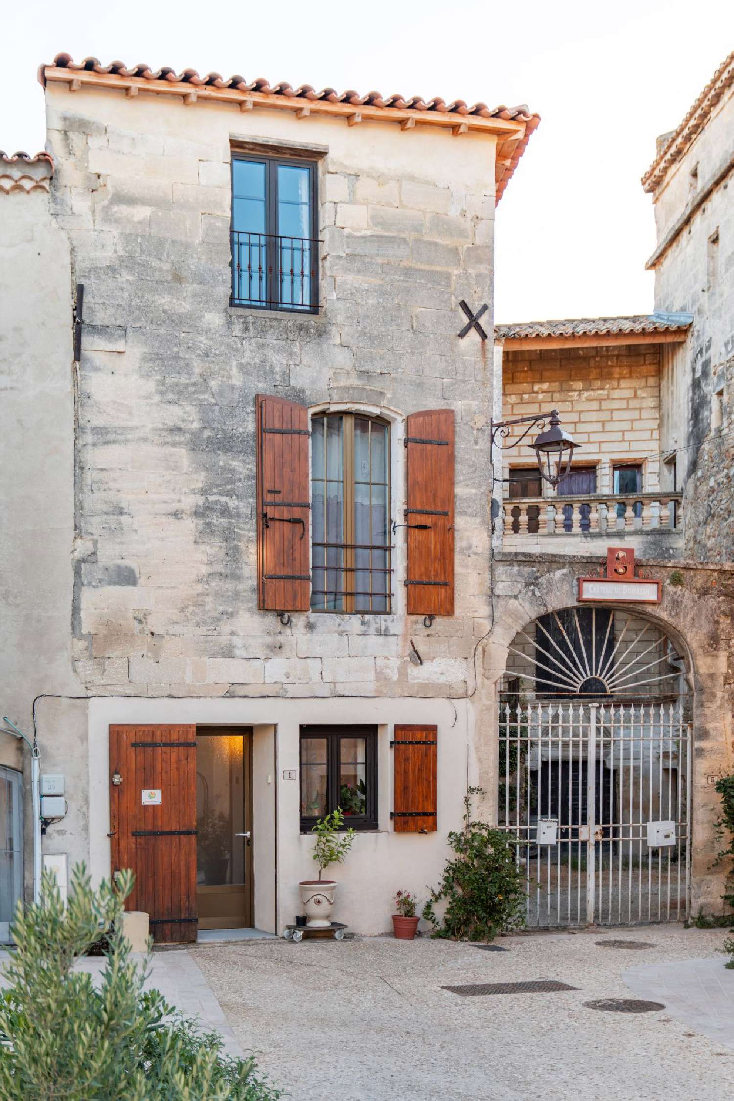  for sale house Domazan Gard 1