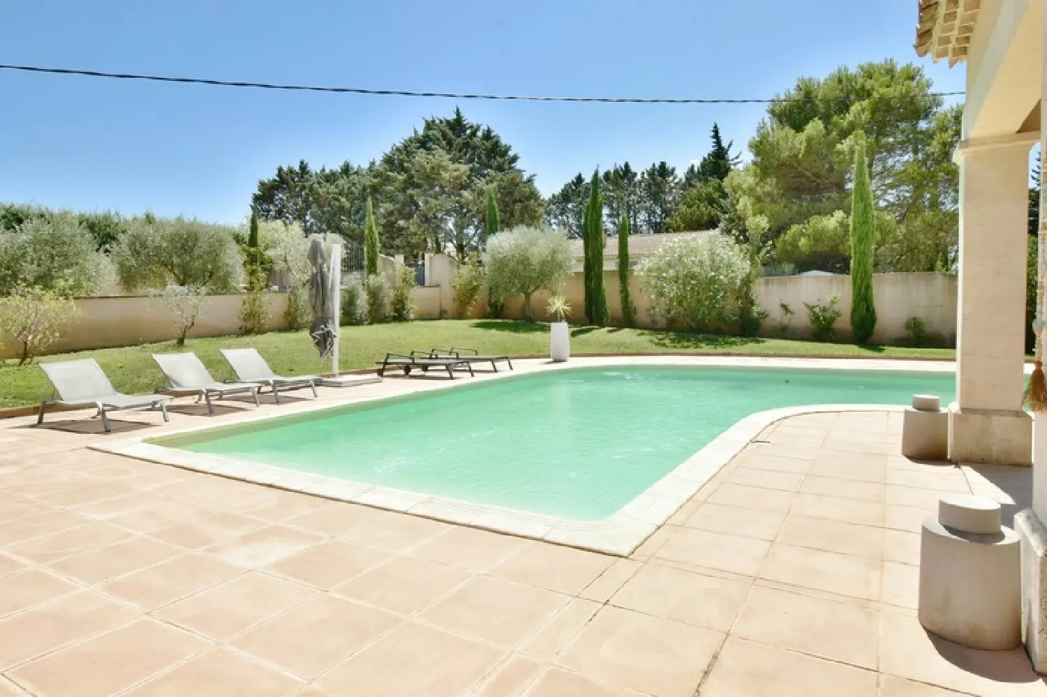  te koop huis Fontvieille Bouches-du-Rhône 2