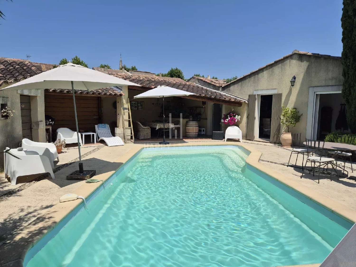  for sale house Graveson Bouches-du-Rhône 1