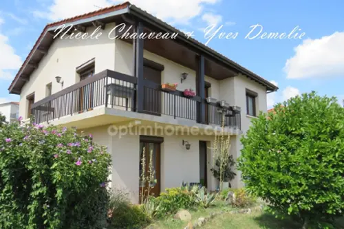 Issoire Puy-de-Dôme house foto 7129635