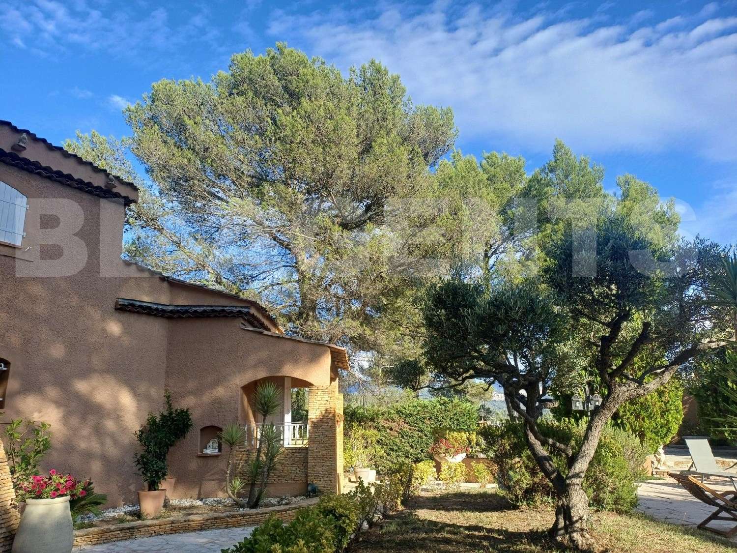  for sale house La Destrousse Bouches-du-Rhône 1