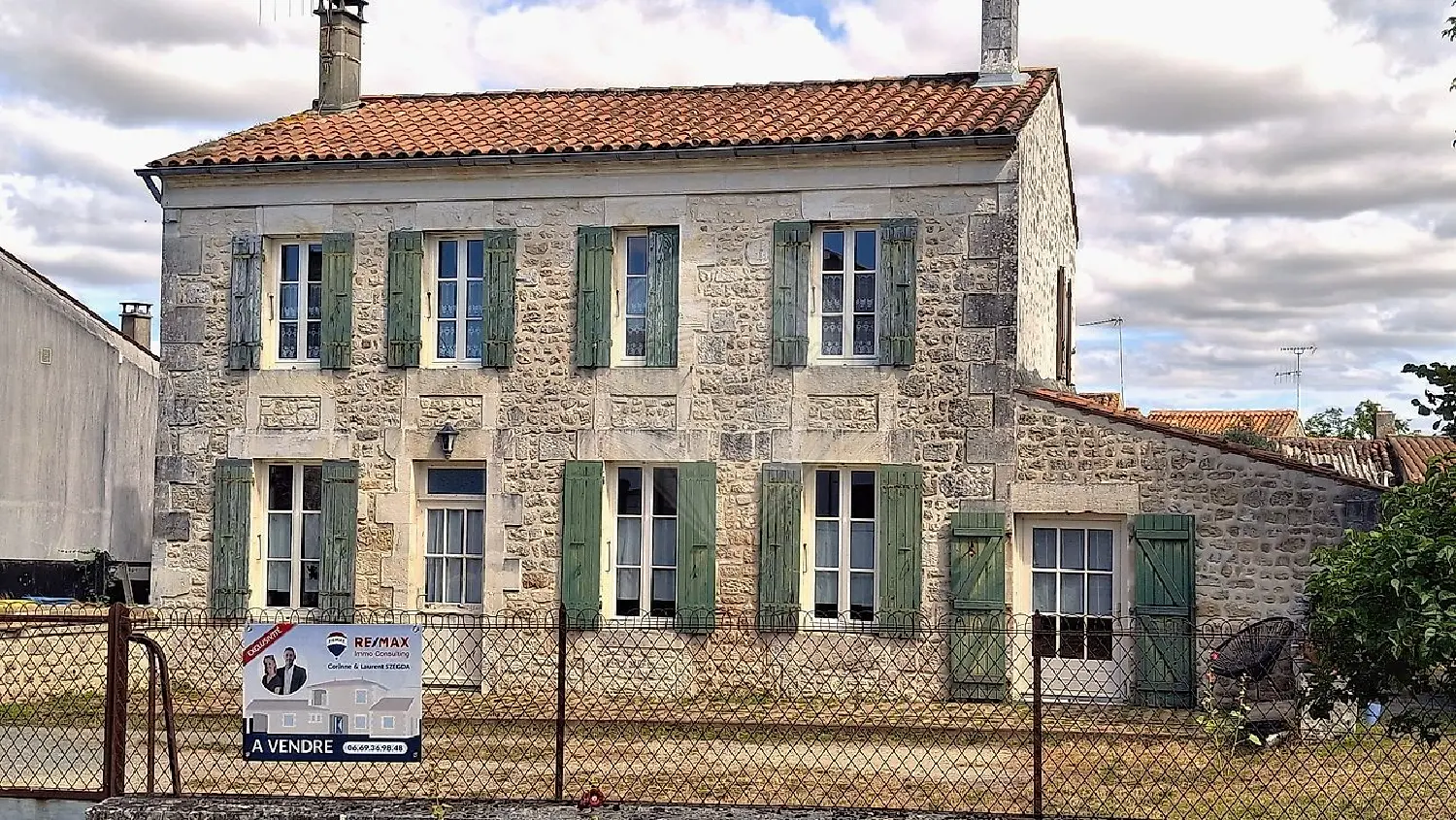  à vendre maison La-Gripperie-Saint-Symphorien Charente-Maritime 1