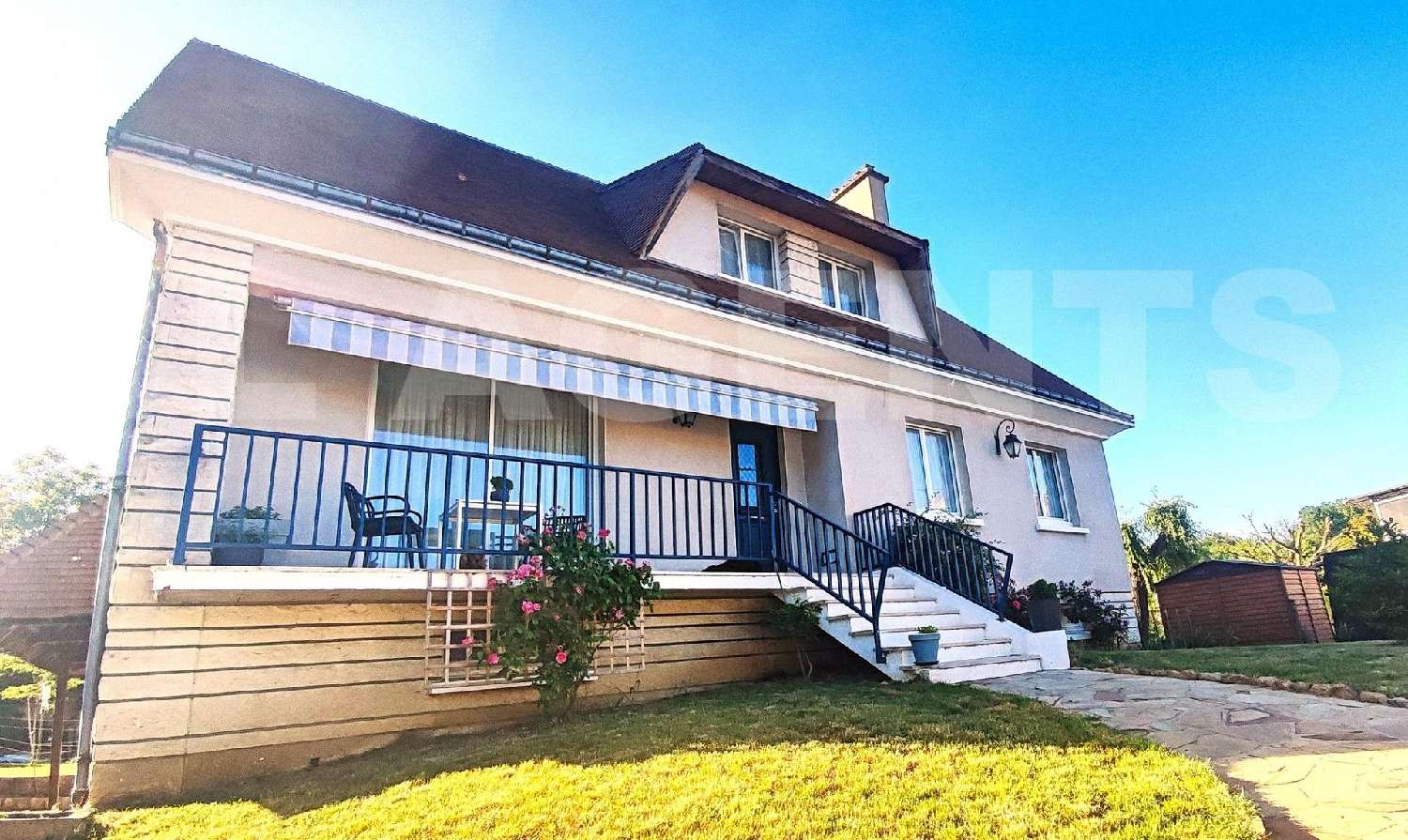  te koop huis Le Lude Sarthe 1