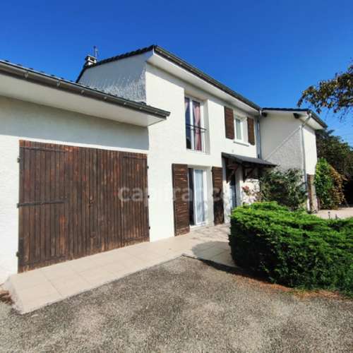 Les Avenières Isère huis foto 7145129