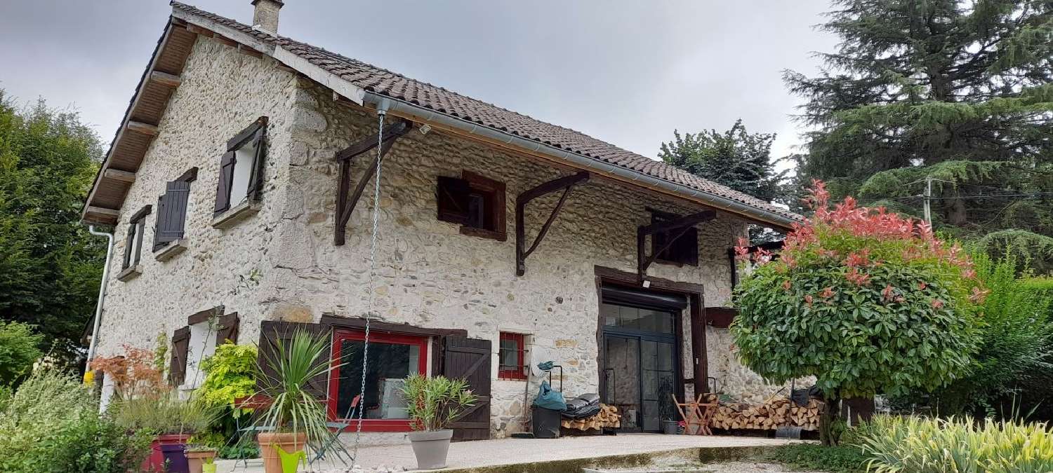  te koop huis Merlas Isère 1