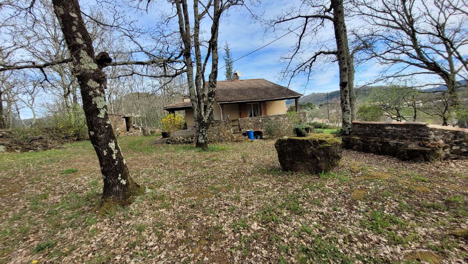  for sale house Meyrannes Gard 1