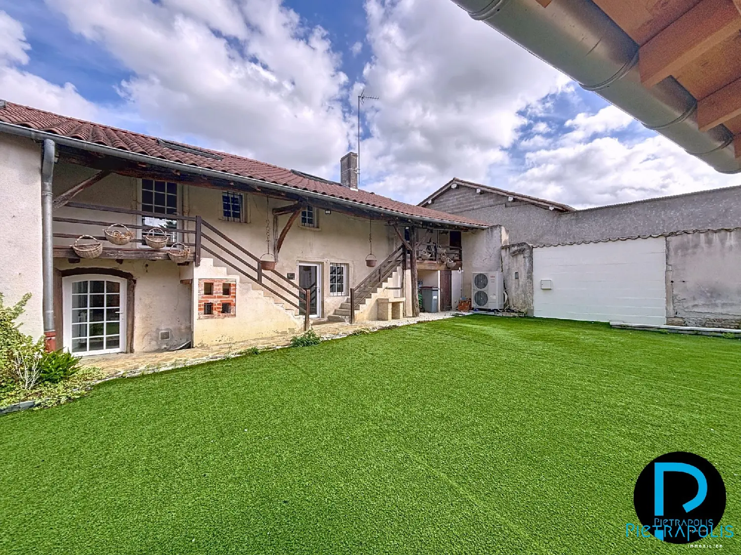  à vendre maison Mogneneins Ain 2