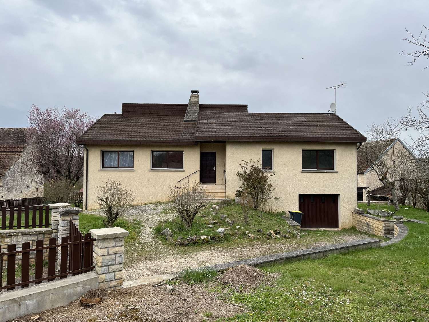  te koop huis Montbard Côte-d'Or 1