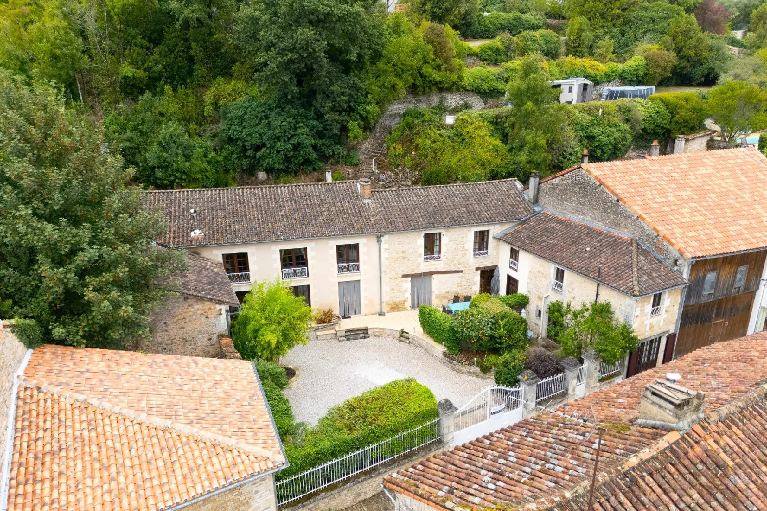  te koop huis Nanteuil-en-Vallée Charente 1