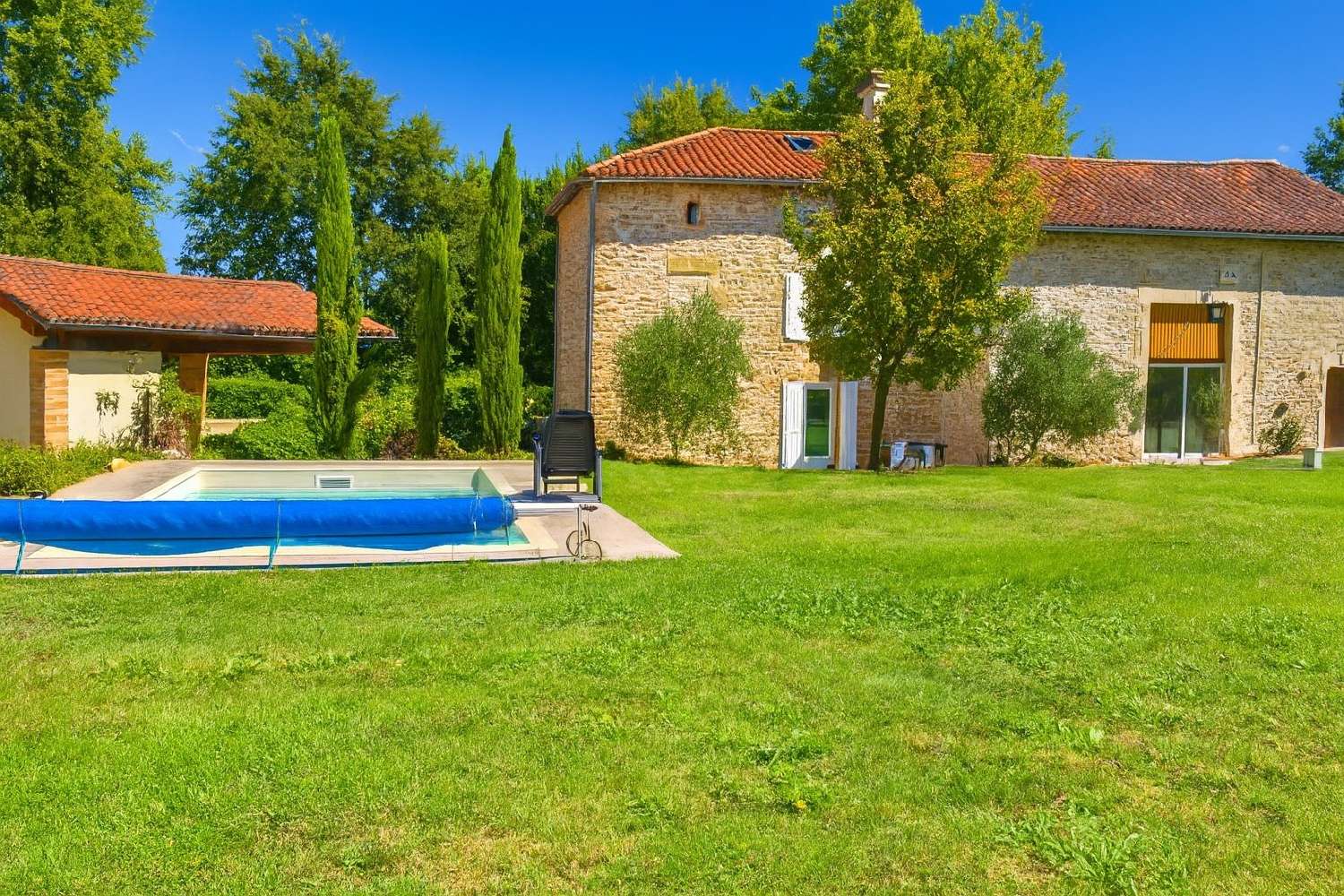  te koop huis Nieuil Charente 3