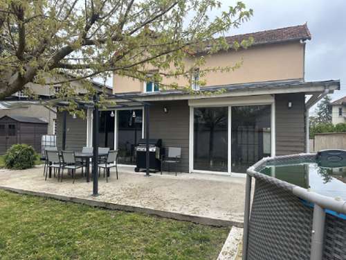 Riorges Loire huis foto 7137333