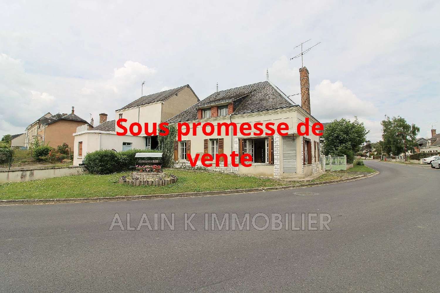  te koop huis Rouvres-les-Bois Indre 1
