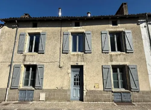 Ruffec Charente huis foto 7135243