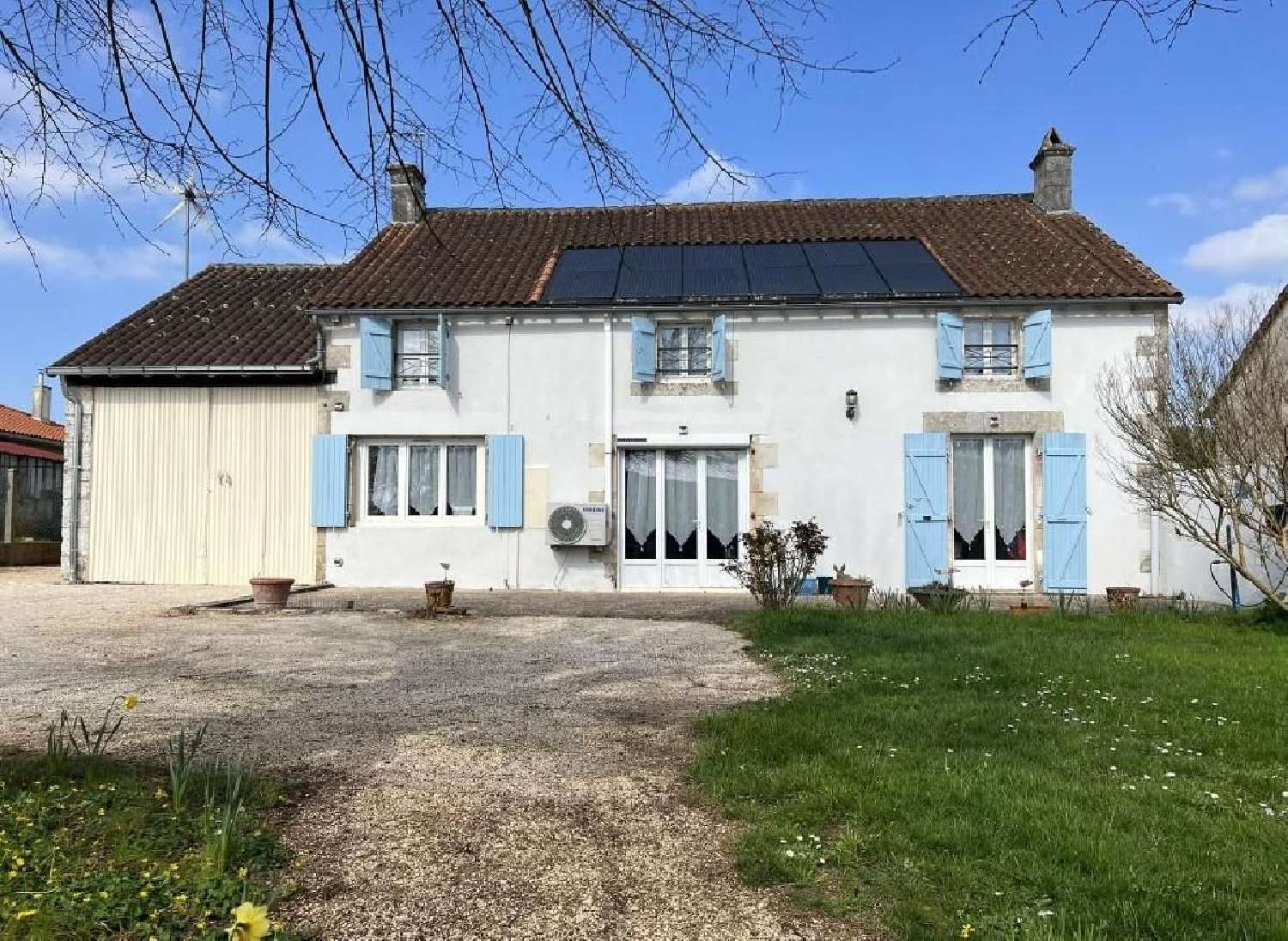  for sale house Ruffec Indre 1