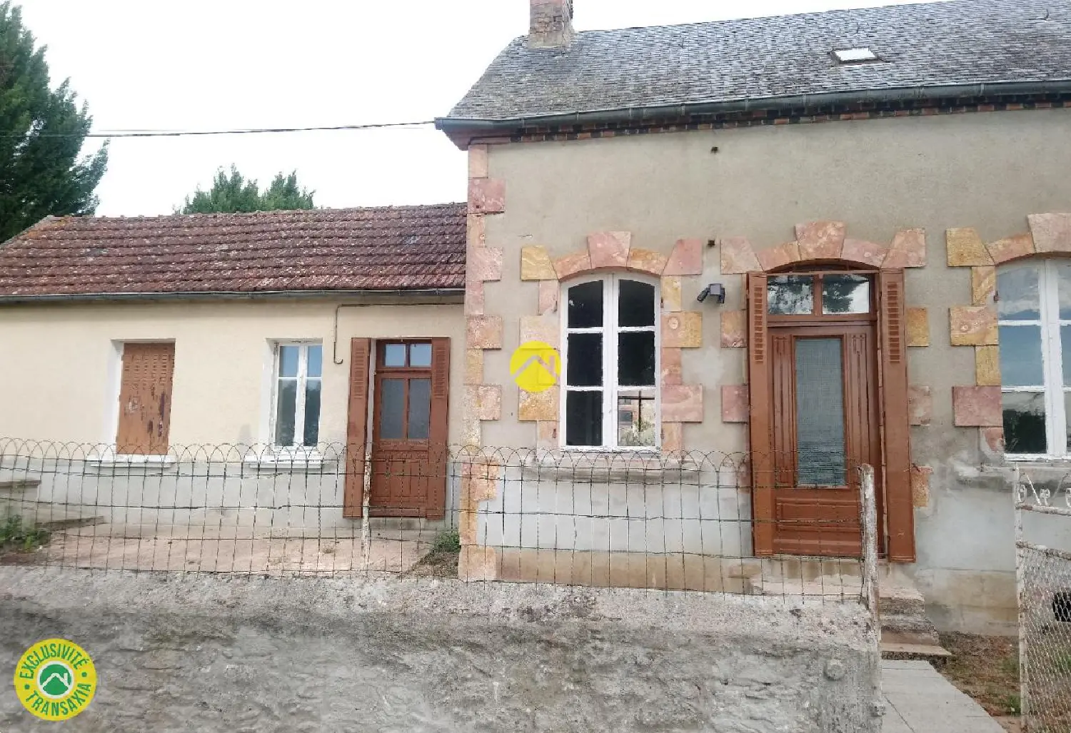  te koop huis Saint-Amand-Montrond Cher 2