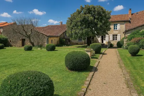 Saint-Claud Charente huis foto 7133074