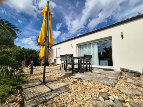 Saint-Romain-de-Benet Charente-Maritime house foto 7133541