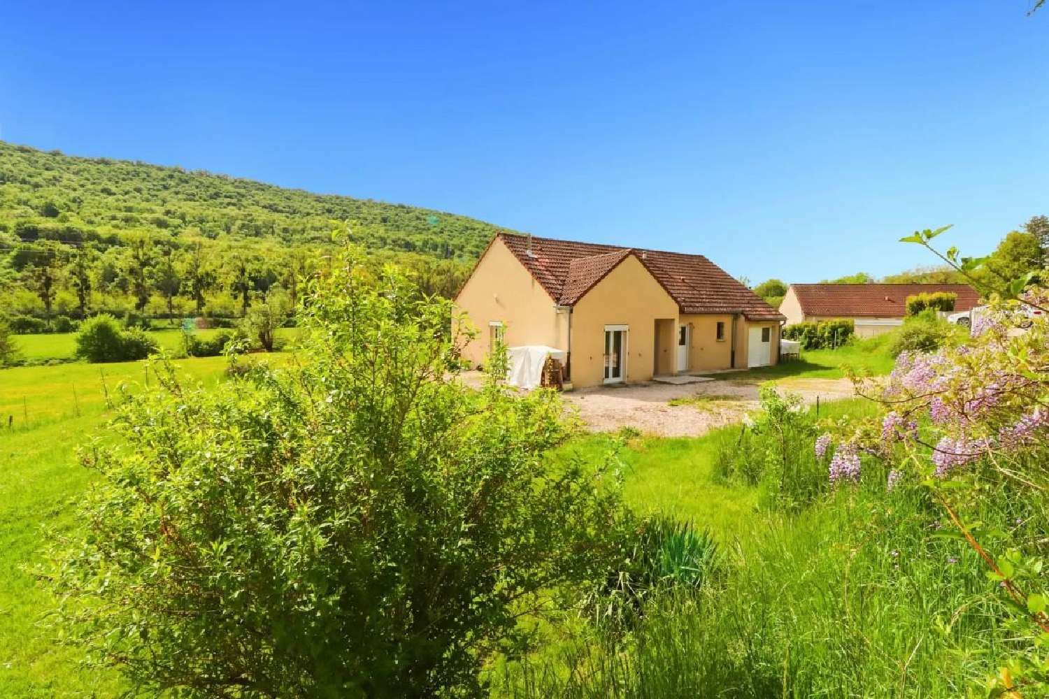  for sale house Saint-Victor-sur-Ouche Côte-d'Or 1