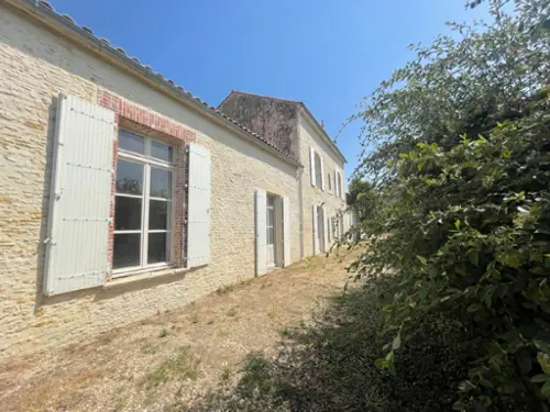 Sainte-Radégonde-des-Noyers Vendée huis foto 7133395